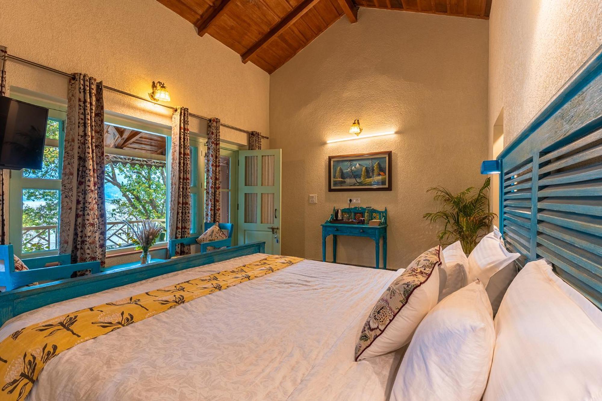 Malusara Retreat By The Lake Bhimtal Exterior photo